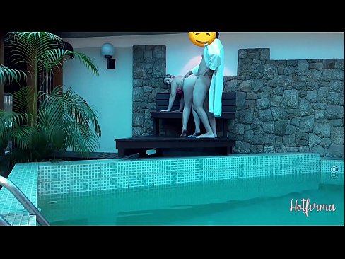 ❤️ 老板邀请女佣去泳池，却忍不住要来个热辣的 ❌ at us zh-cn.tube-sexer.ru❤